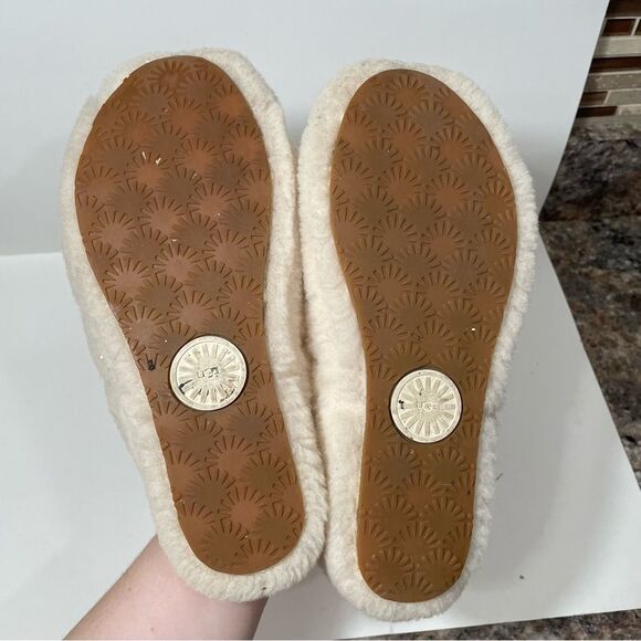 Ugg Fluff Yeah Off White Sherpa Platform Slippers - Picture 6 of 7